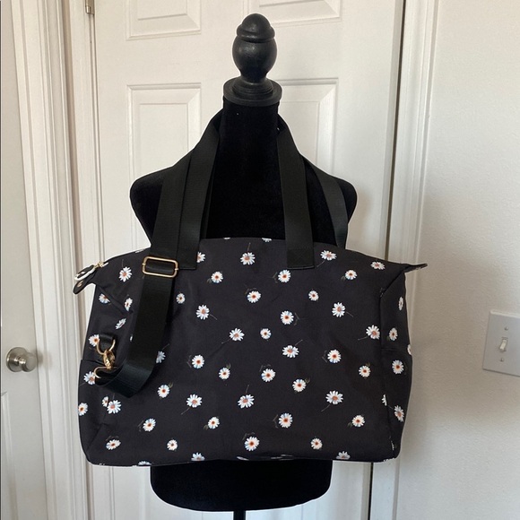 Alice and Olive Handbags - Alice + Olive X FABFITFUN DUFFEL Daisy Bag